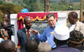 Les Casques Bleus de la MONUC réhabilitent les routes dans le Nord et le Sud Kivu