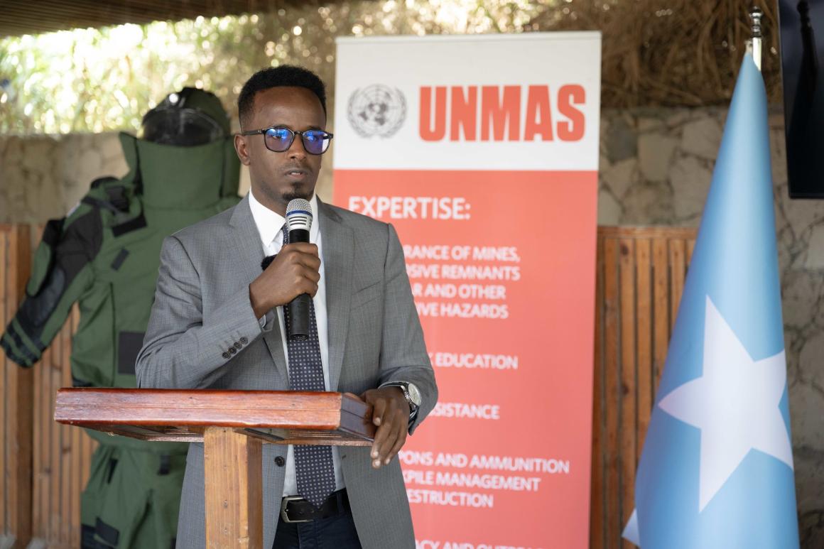 Somalia's State Minister of Defence Omar Ali Abdi delivers his remarks during a handover event facilitated by UNMAS in Mogadishu.